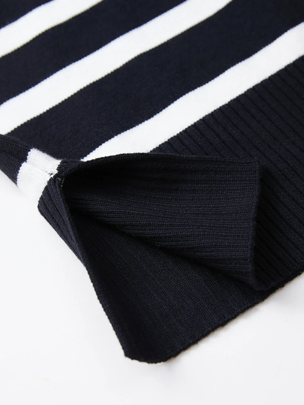 Cozy Stripe Mockneck Sweater - LA FEMME WANDERER