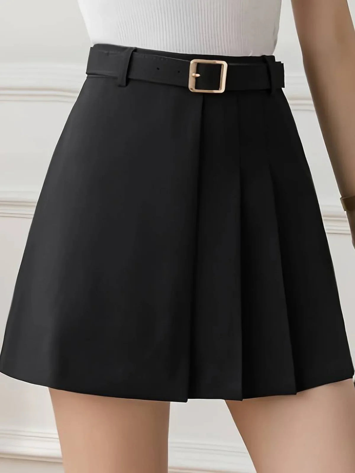 Pleated Skirt Short Skirt - LA FEMME WANDERER