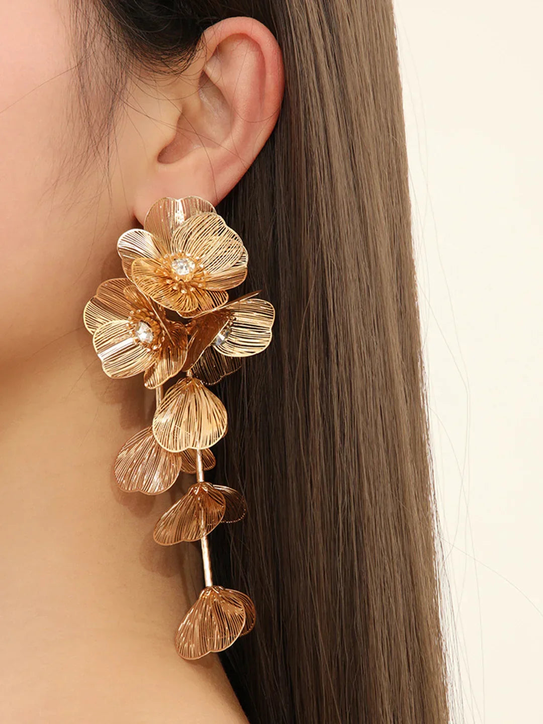 Silver Needle Floral Decor Fringed Earrings - LA FEMME WANDERER