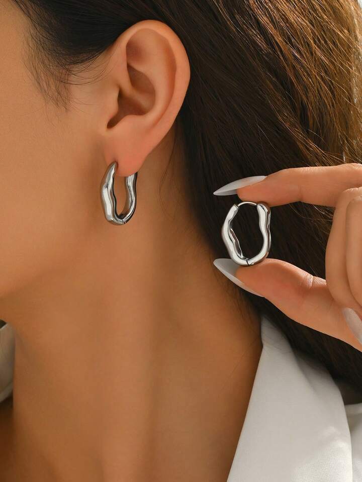 불규칙한 타원형 후프 귀걸이 – 미니멀리스트 기하학 패션 주얼리