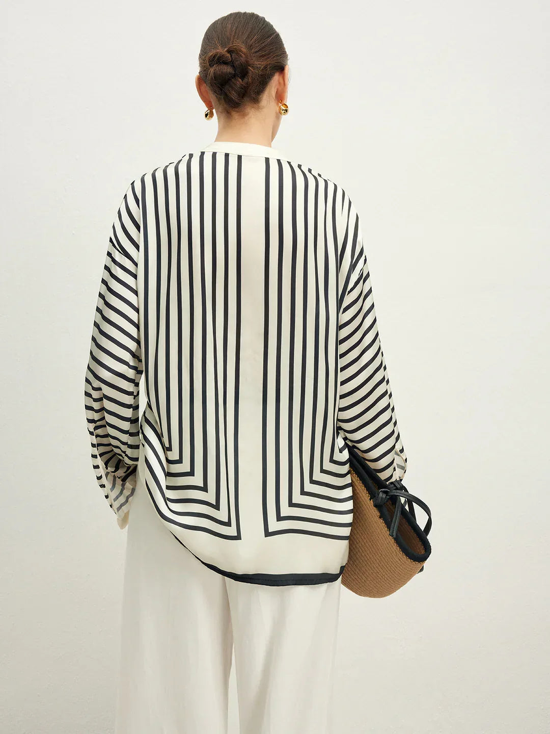 Women's Round Neck Striped Slit Long Sleeve Shirt - LA FEMME WANDERER