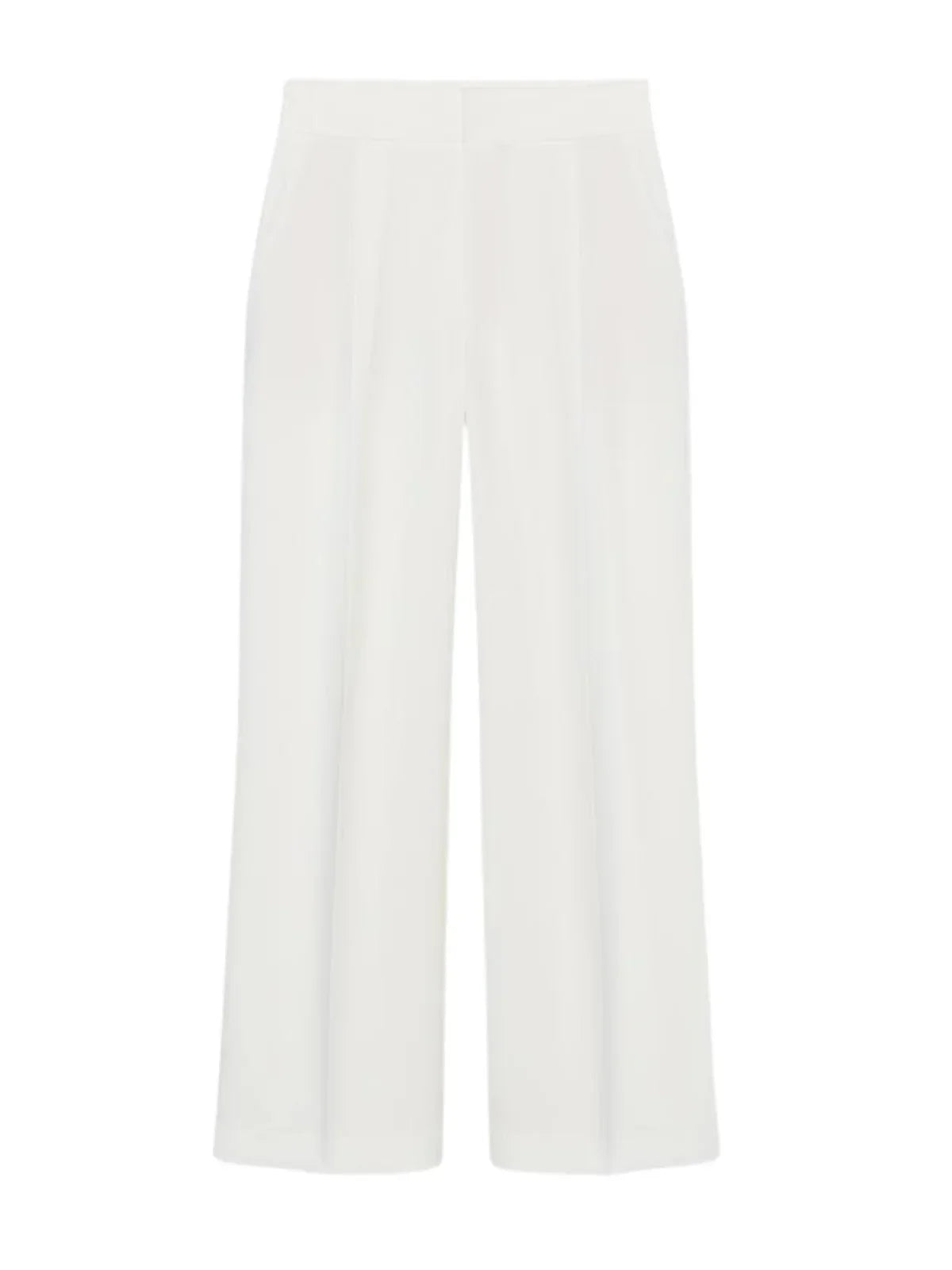 Classy Capsule - 4 - LA FEMME WANDERER