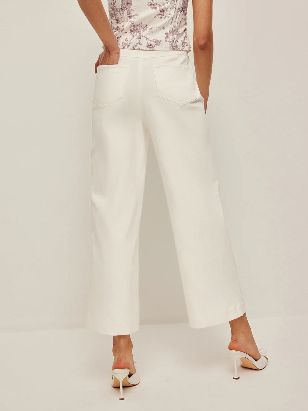 Fall & Winter Capsule - 5 - LA FEMME WANDERER