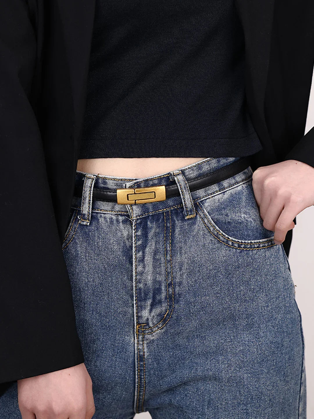 Leather Vintage Magnet Closure Slim Belt - LA FEMME WANDERER