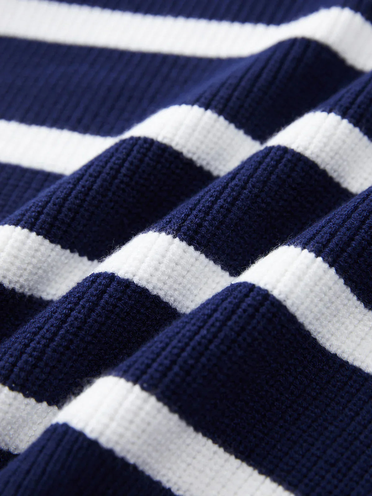 Contrast Stripe Mockneck Sweater - LA FEMME WANDERER