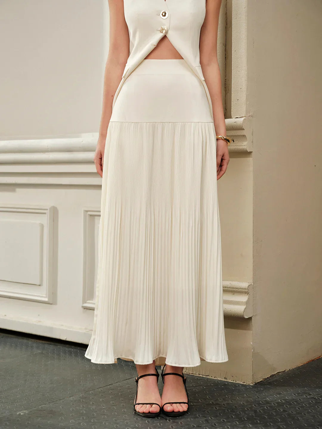 Elegant Style Mid-Waist Pleated Skirt - LA FEMME WANDERER