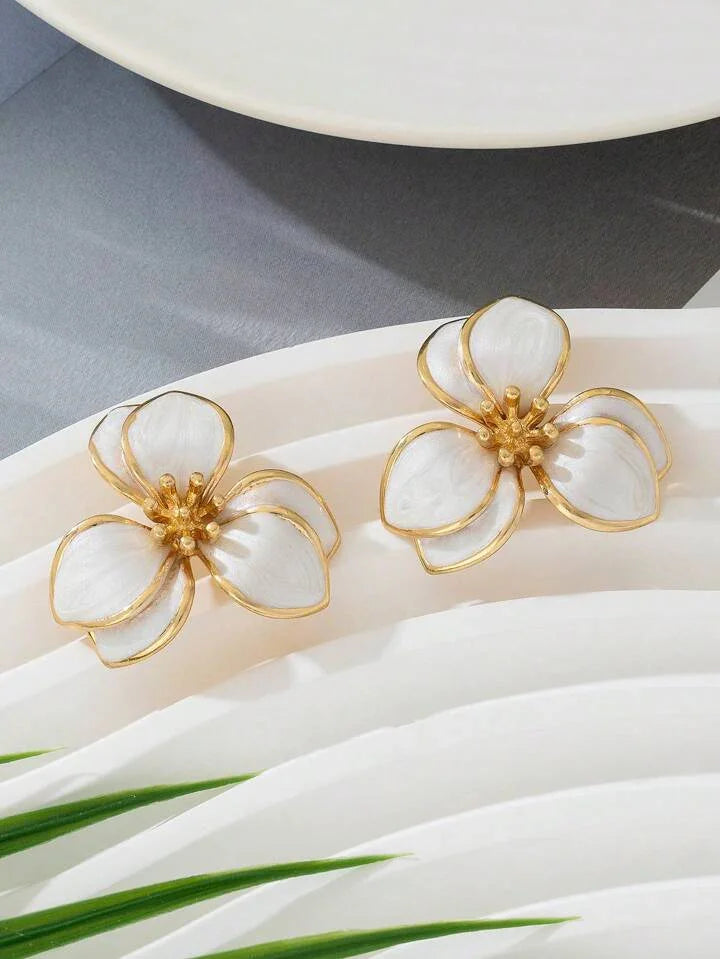 Vintage Design Flower Earrings - LA FEMME WANDERER